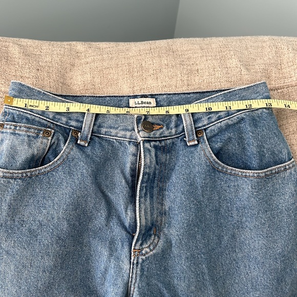 Vintage LL Bean Original Fit Relaxed Jeans-Sz 4-Cotton-Medium Wash-EUC - Picture 4 of 4